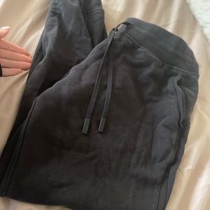 LULULEMON Scuba Joggers size 10